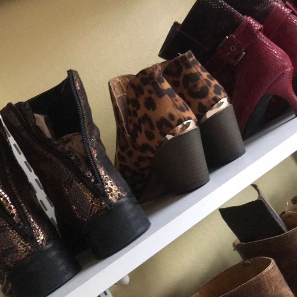 Meet your Posher, Joy - Picture 1 of 1